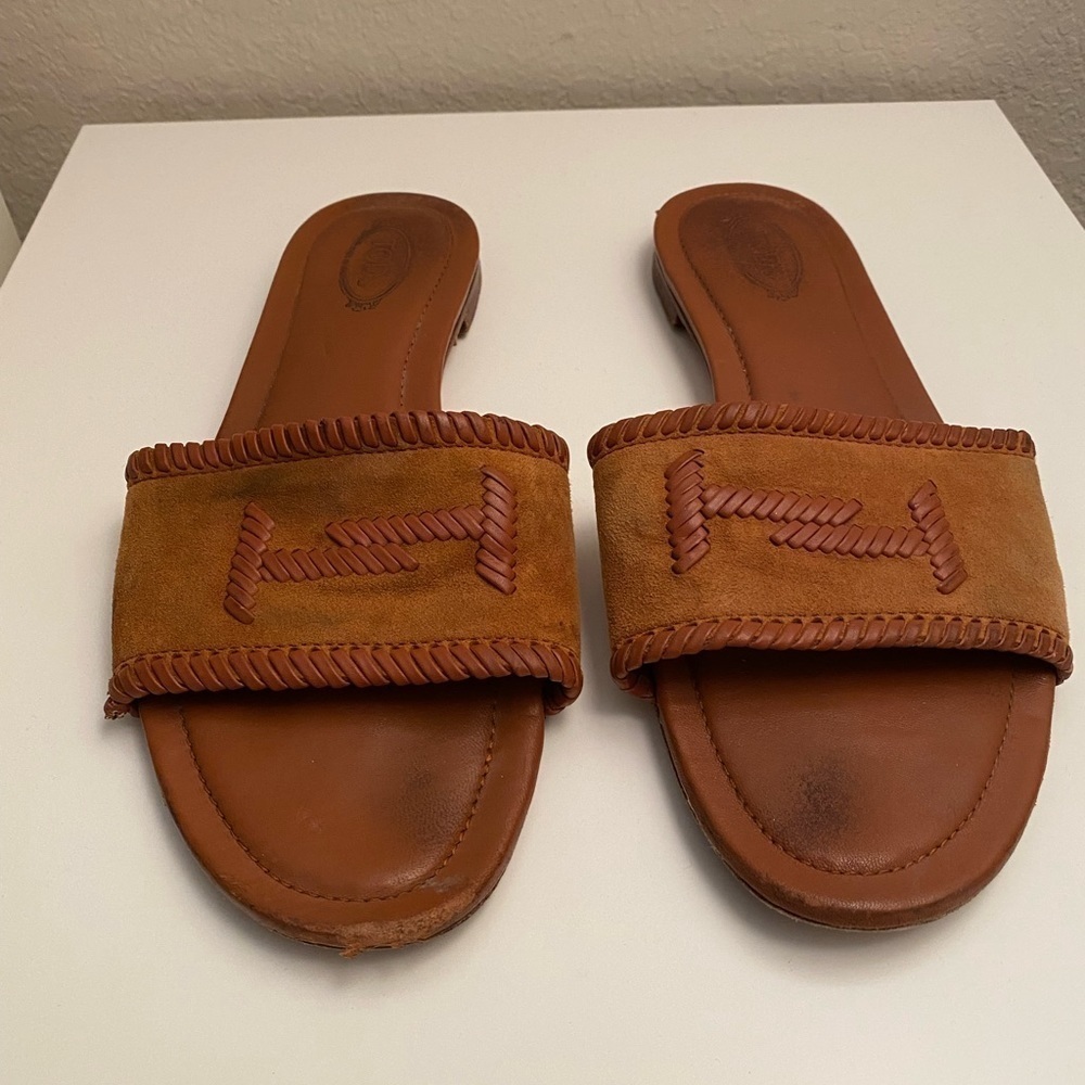 Tod’s leather-trimmed whipstitched suede slides size 38.5
